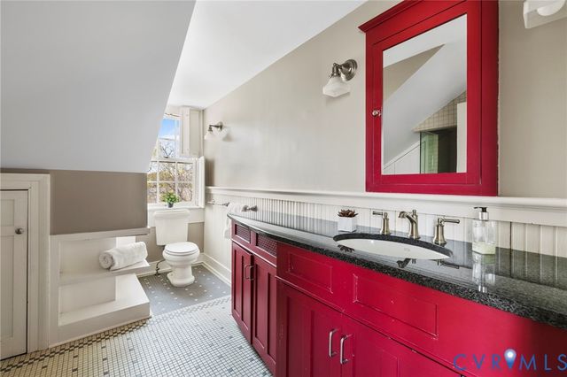 2403 E Grace St, Richmond, VA 23223