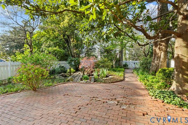 2403 E Grace St, Richmond, VA 23223