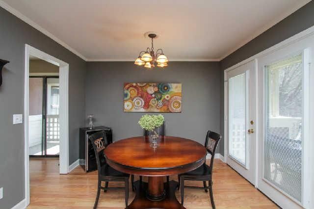 211 Hillsboro Pl, Nashville, TN 37215