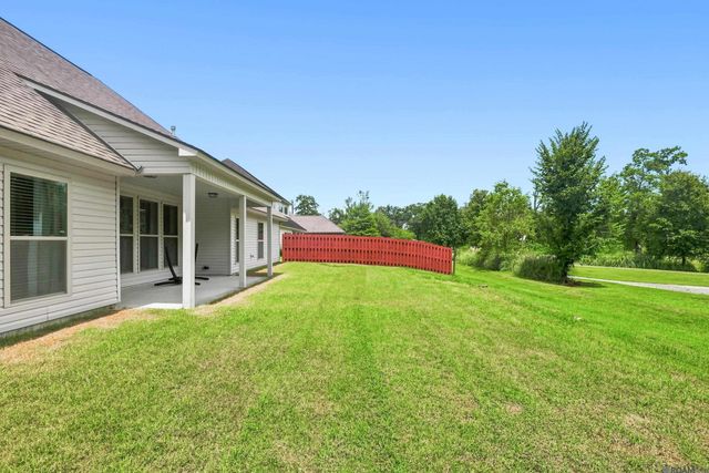 18252 River Landing Dr, Prairieville, LA 70769
