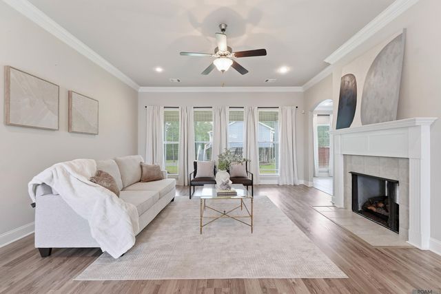 18252 River Landing Dr, Prairieville, LA 70769