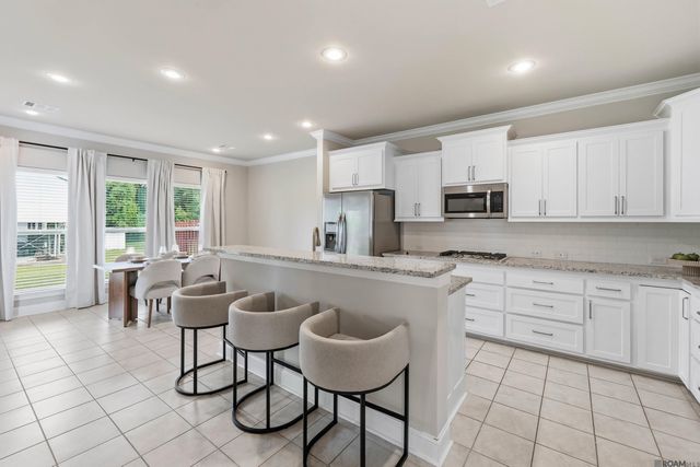 18252 River Landing Dr, Prairieville, LA 70769
