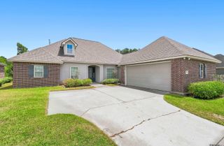 18252 River Landing Dr, Prairieville, LA 70769