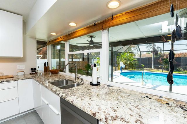 138 NW Friar Street, Port St. Lucie, FL 34983