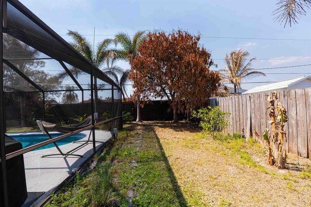 138 NW Friar Street, Port St. Lucie, FL 34983