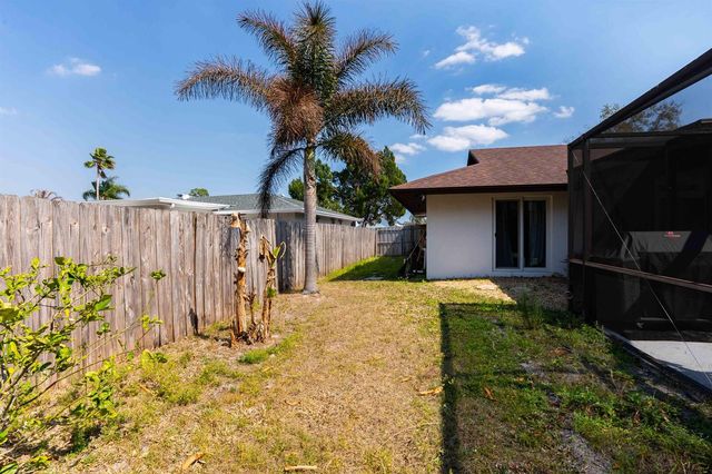 138 NW Friar Street, Port St. Lucie, FL 34983