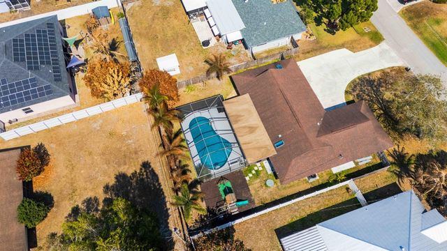 138 NW Friar Street, Port St. Lucie, FL 34983