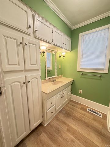 644 E Maryland Street, Evansville, IN 47711