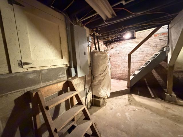 644 E Maryland Street, Evansville, IN 47711