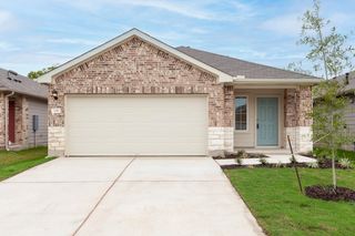 136 Granary DR, Uhland, TX 78640