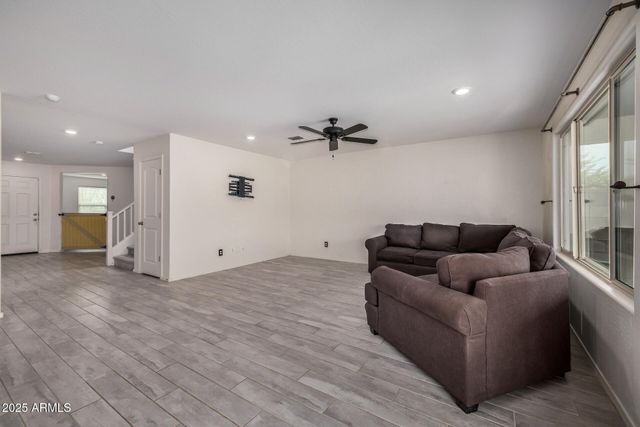 12668 W GLENN Drive, Glendale, AZ 85307