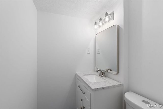 14729 Mondoubleau, Florissant, MO 63034