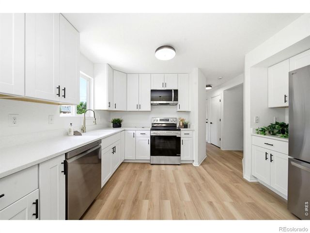 526 Suntrail Drive, Loveland, CO 80538