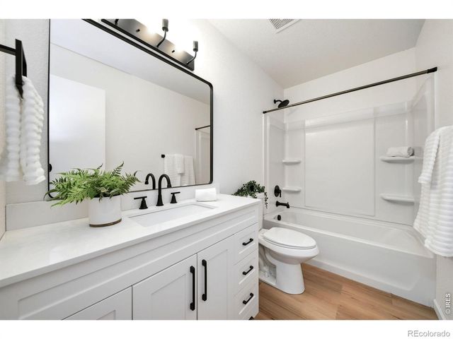 526 Suntrail Drive, Loveland, CO 80538