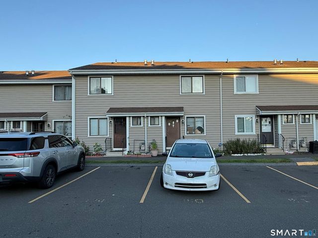 166 Monticello Drive 166, Branford, CT 06405