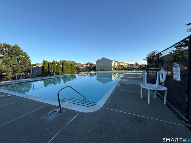 166 Monticello Drive 166, Branford, CT 06405