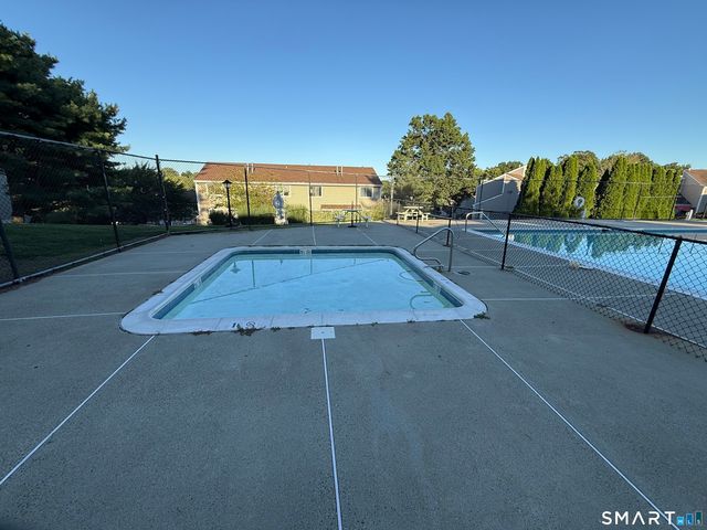 166 Monticello Drive 166, Branford, CT 06405