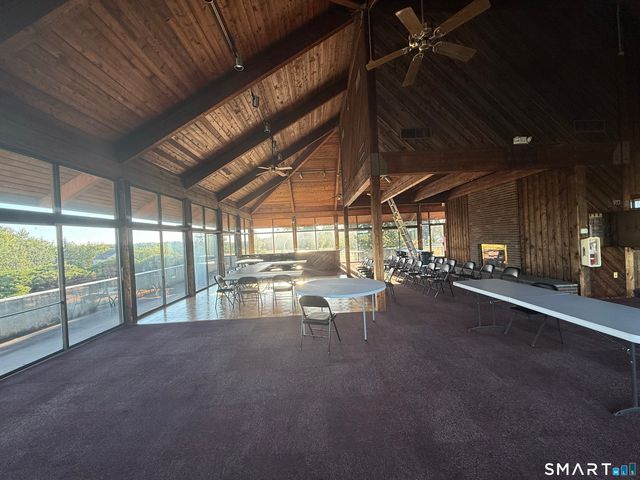 166 Monticello Drive 166, Branford, CT 06405