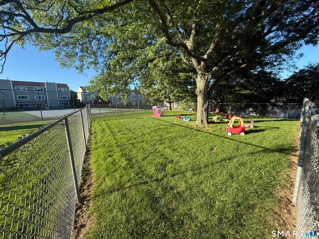 166 Monticello Drive 166, Branford, CT 06405