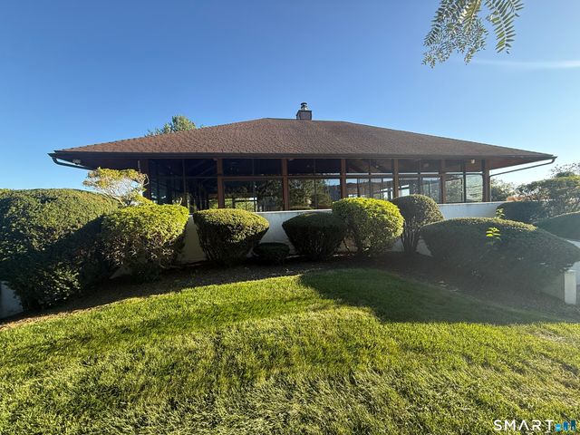 166 Monticello Drive 166, Branford, CT 06405