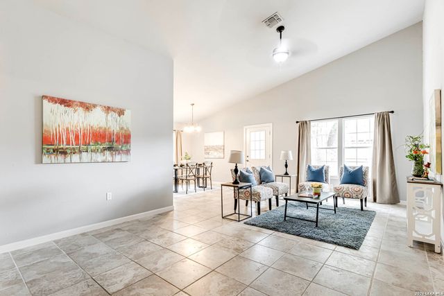 4635 La Loma St, San Antonio, TX 78233