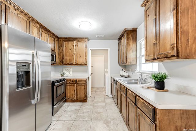 4635 La Loma St, San Antonio, TX 78233