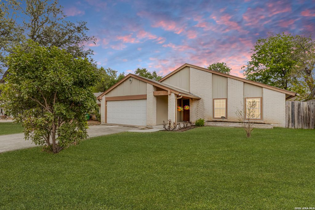 4635 La Loma St, San Antonio, TX 78233