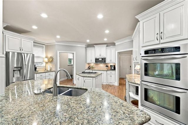 6065 Boulder Bluff Drive, Cumming, GA 30040