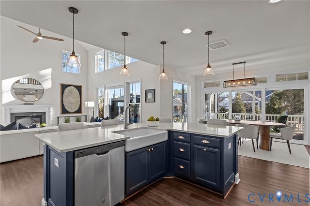 17643 Signature Trl, Moseley, VA 23120