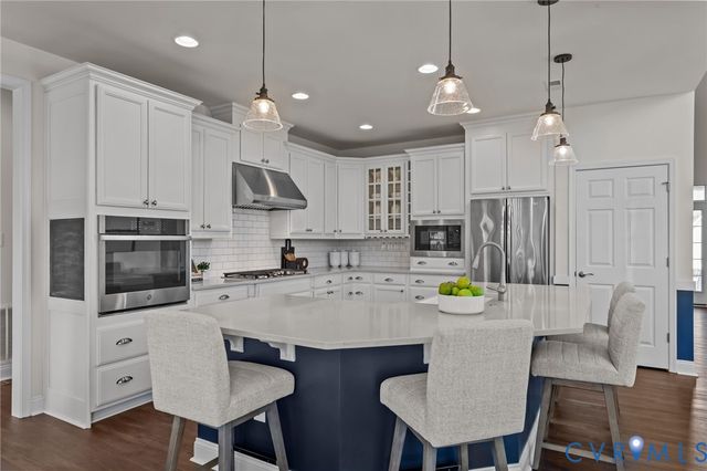 17643 Signature Trl, Moseley, VA 23120