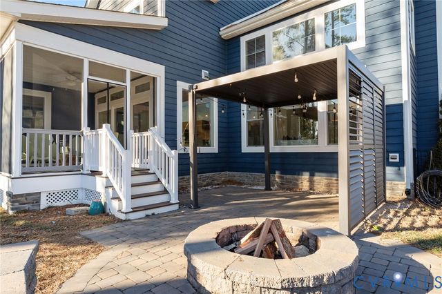 17643 Signature Trl, Moseley, VA 23120