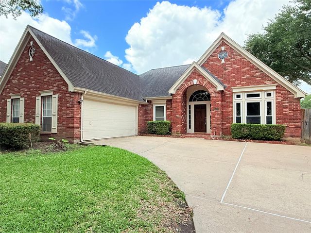 5010 Rebel Ridge Drive, Sugar Land, TX 77478