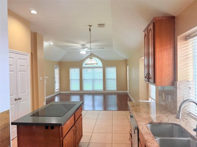 5010 Rebel Ridge Drive, Sugar Land, TX 77478