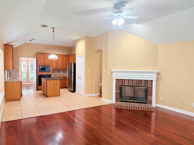 5010 Rebel Ridge Drive, Sugar Land, TX 77478