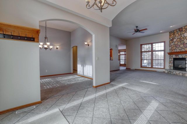 460 Niagara ROAD, Oconomowoc, WI 53066