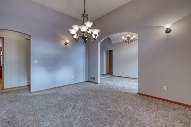 460 Niagara ROAD, Oconomowoc, WI 53066