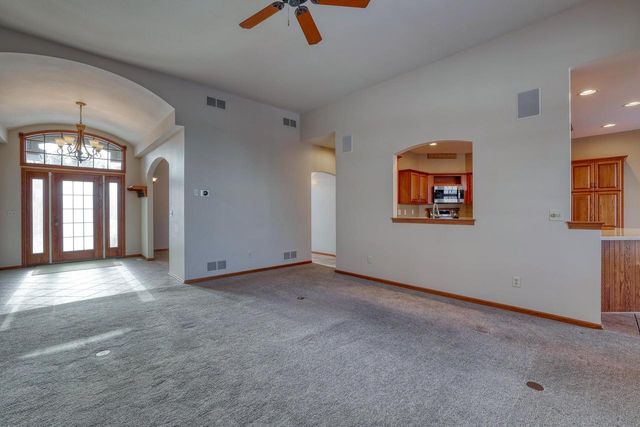 460 Niagara ROAD, Oconomowoc, WI 53066