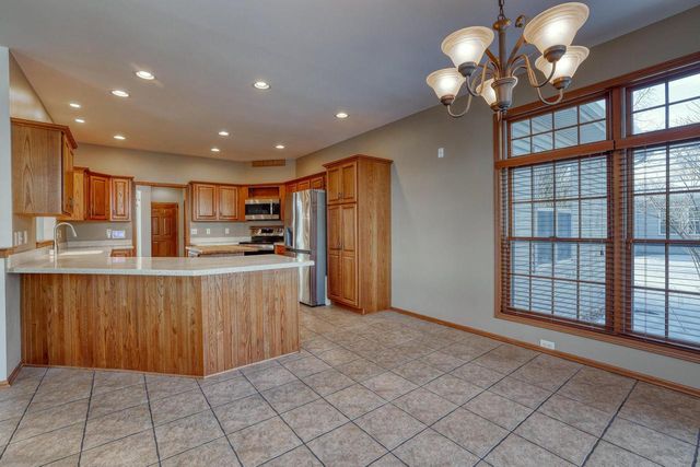 460 Niagara ROAD, Oconomowoc, WI 53066