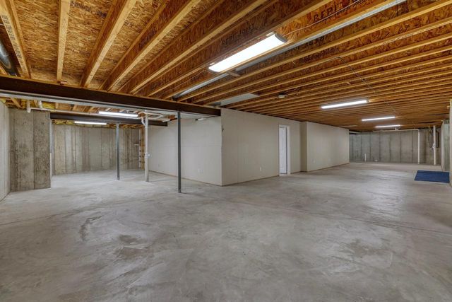 460 Niagara ROAD, Oconomowoc, WI 53066