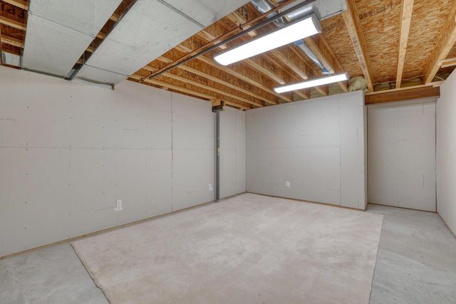 460 Niagara ROAD, Oconomowoc, WI 53066