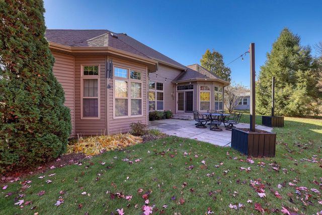 460 Niagara ROAD, Oconomowoc, WI 53066