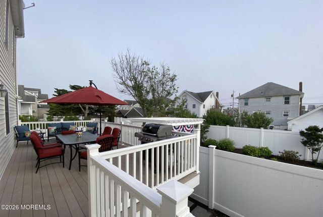 65 H Street, Seaside Park, NJ 08752
