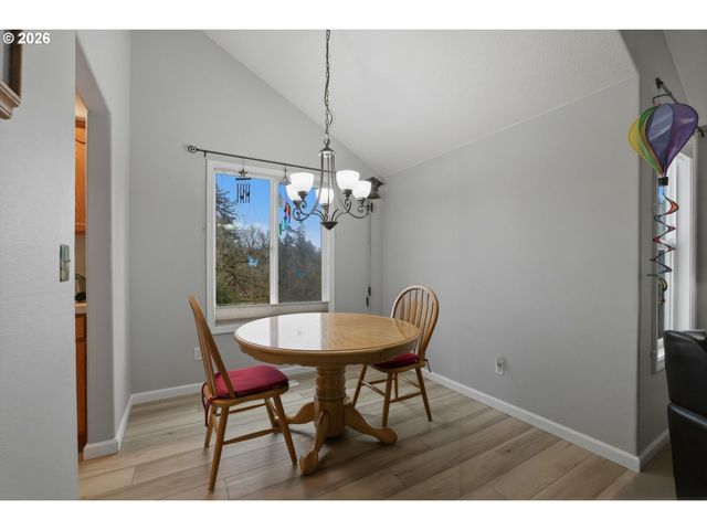 1616 LILLY Ct, Newberg, OR 97132