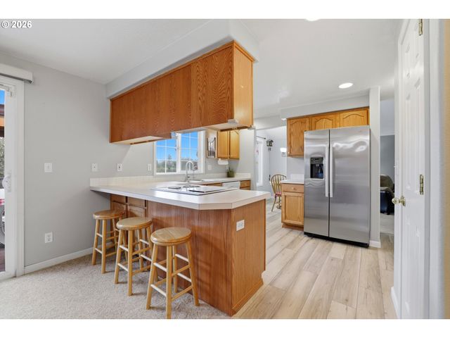 1616 LILLY Ct, Newberg, OR 97132