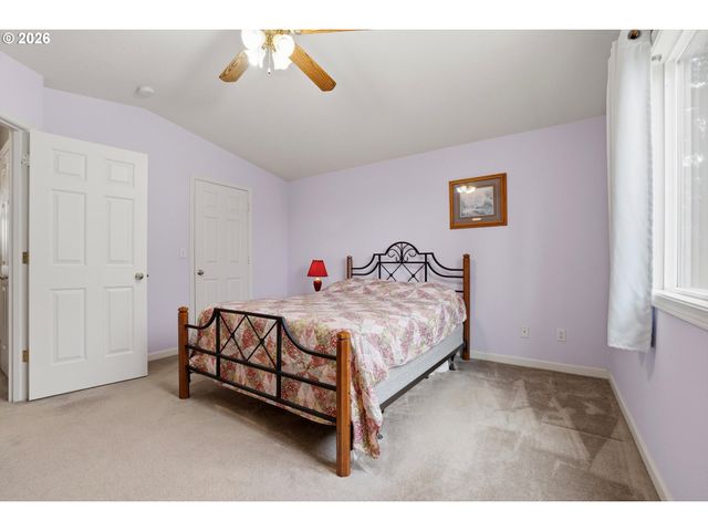 1616 LILLY Ct, Newberg, OR 97132