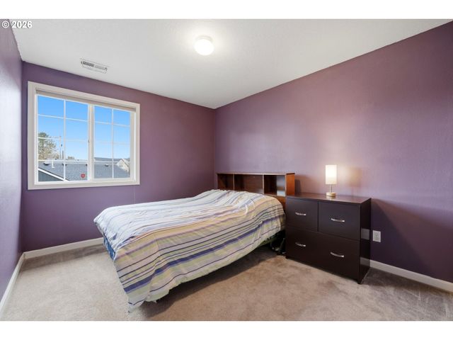 1616 LILLY Ct, Newberg, OR 97132