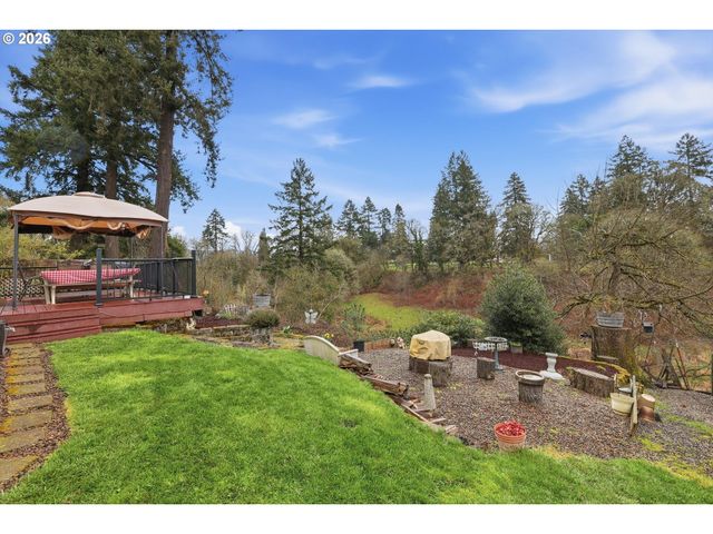 1616 LILLY Ct, Newberg, OR 97132