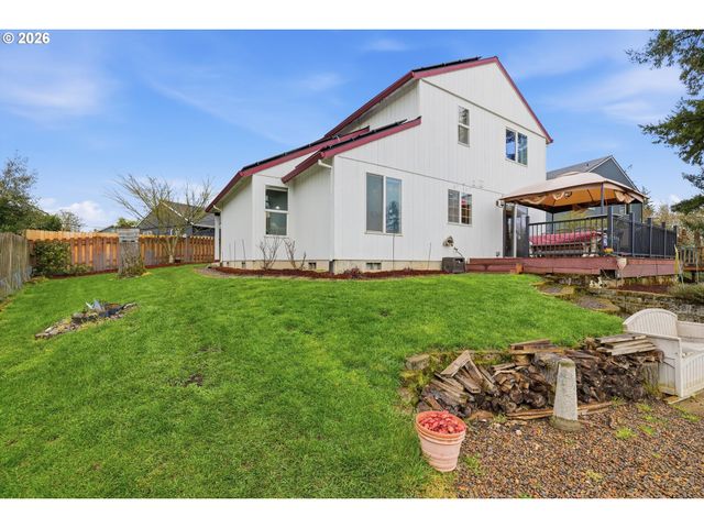 1616 LILLY Ct, Newberg, OR 97132