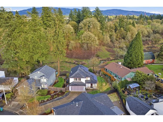 1616 LILLY Ct, Newberg, OR 97132