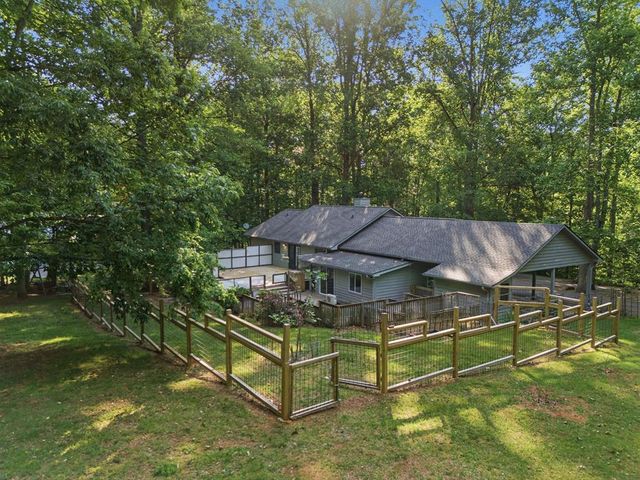 1677 Long Ridge Road, Hiawassee, GA 30546